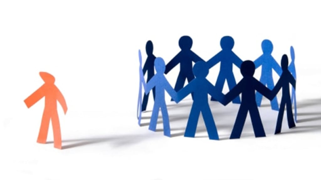 This image has an empty alt attribute; its file name is 5dfbfe771b356f001cb4f52d-1.jpg